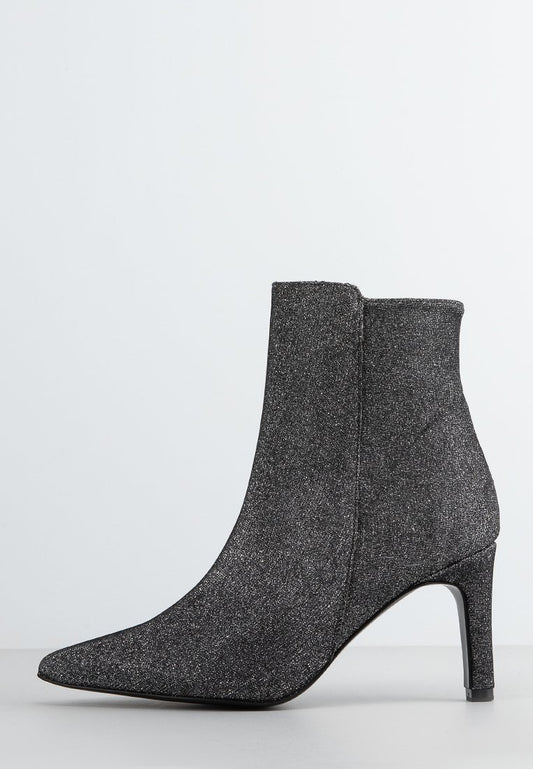 DACE-PK Women