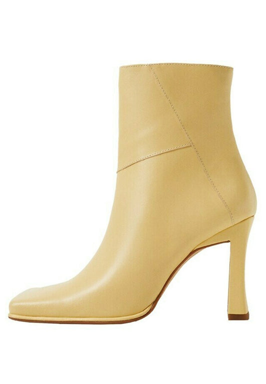 Bottines cuir bout carré Women